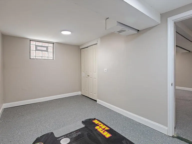 456 Bridge St — Photo 24