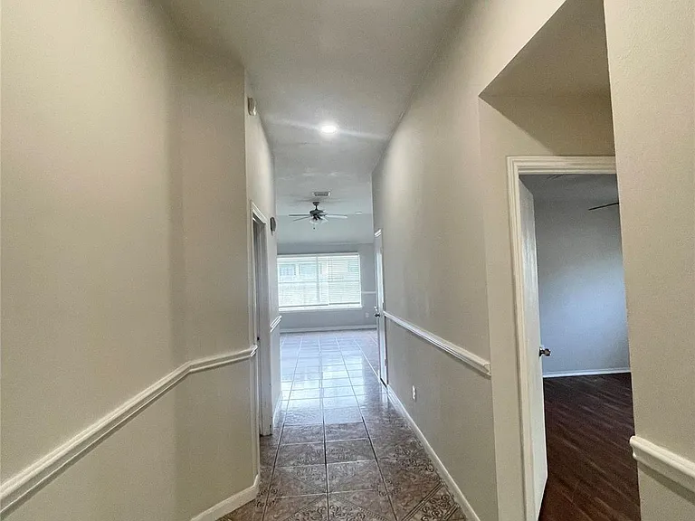 2831 Sockeye Dr — Photo 2