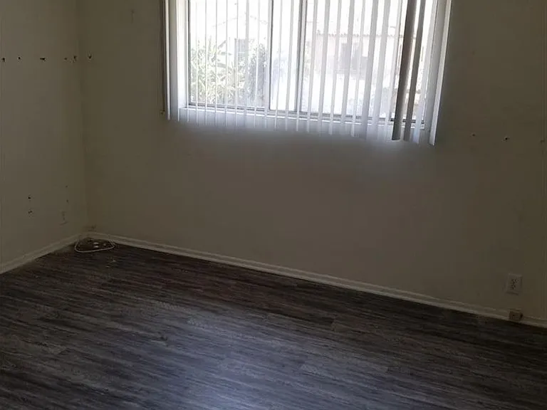 1504 S Fairfax Ave — Photo 11