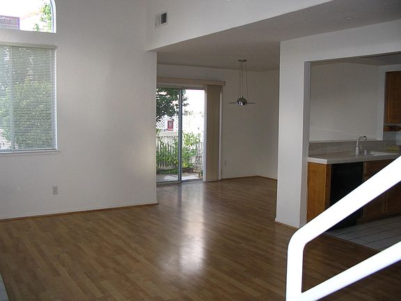 3rd image of 6953 Rodling Dr Unit A