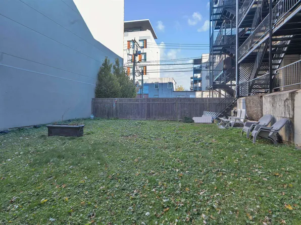 330 Monroe Street image 15 of 18