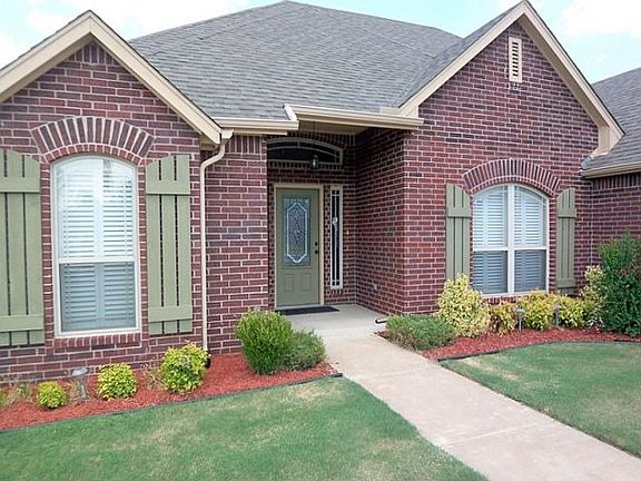 2nd image of 1005 E 135th Pl