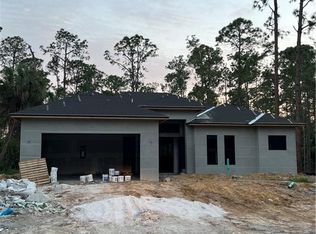 522 14th Ave NE, Naples, FL 34120