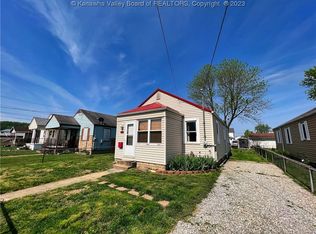 407 20th St, Dunbar, WV 25064