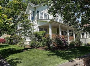 198 Slater Ave, Providence, RI 02906