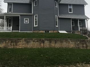 2701 Pershing Blvd, Clinton, IA 52732