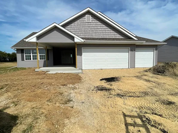 3669 Night Hawk Dr, Beloit, WI 53511