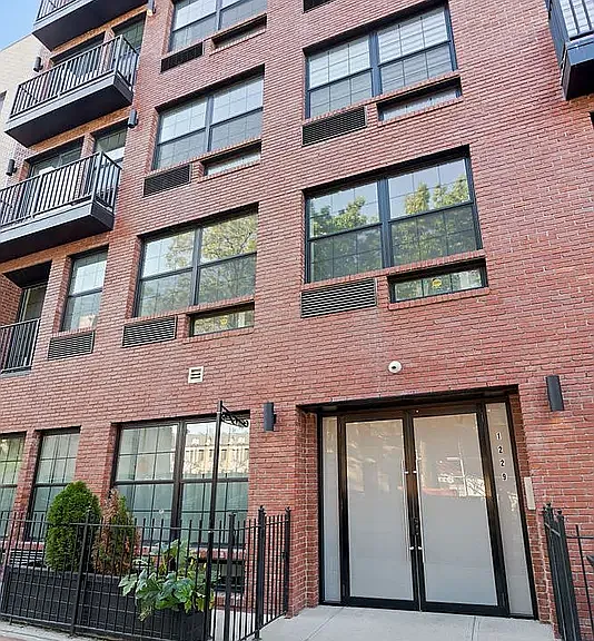 1229 Putnam Ave #4AA — Photo 6