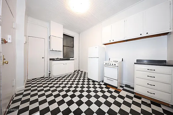 Rented by Corcoran | media 12