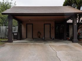 100 Nicole Cv, Round Rock, TX