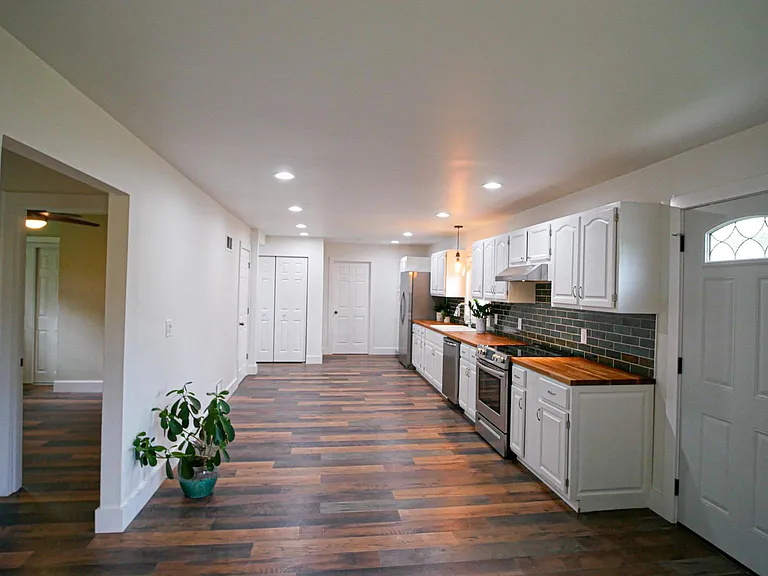 1803 Fairwood Ave — Photo 9