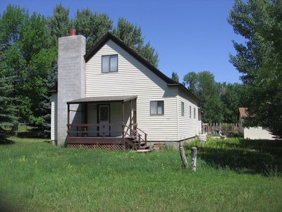 703 Big Horn Ave W, Basin, WY, 82410
