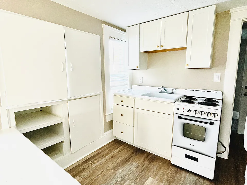 307 S Grandview Ave #3