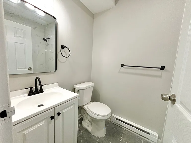 693 Washington St — Photo 11