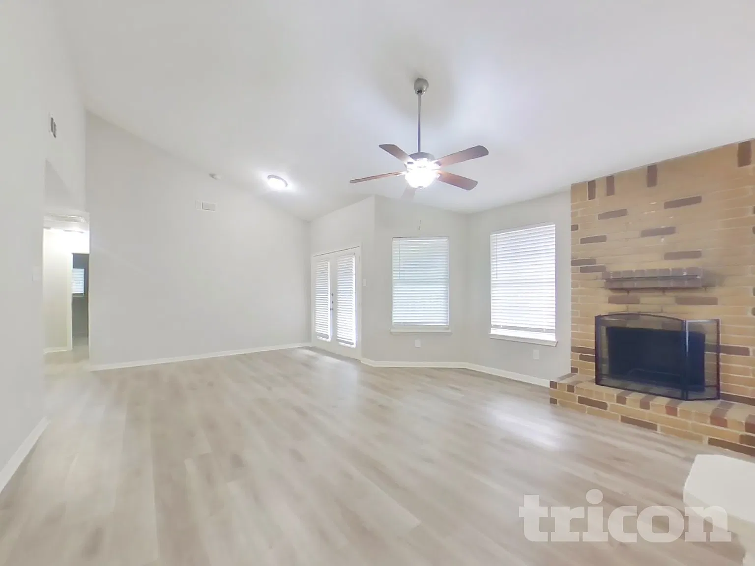 14202 Clear Forest Drive Sugar Land TX — Photo 2