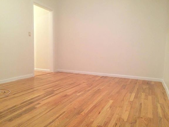 5th image of 2565 Colden Ave Fl 1ST