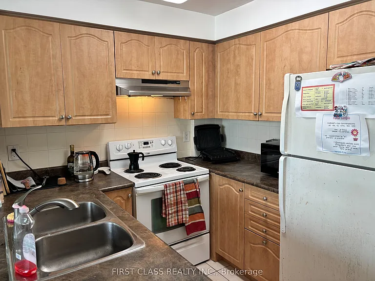 503 Beecroft Rd #1911 — Photo 3