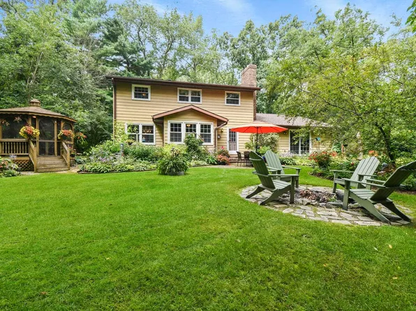 3085 Bruin Rd, Sun Prairie, WI 53590
