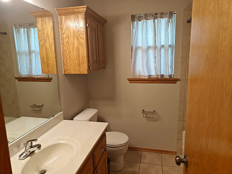 712 McConnell Dr — Photo 10