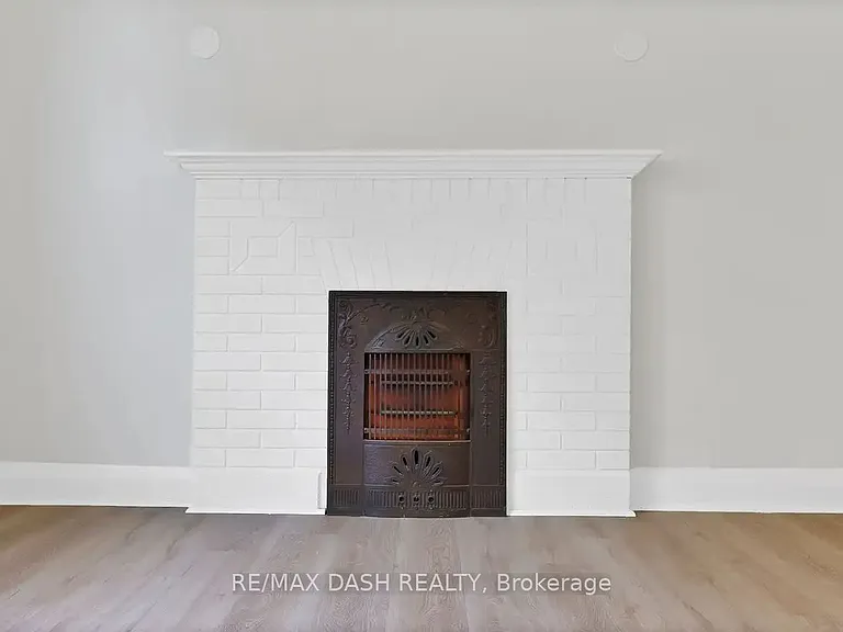 50 Raglan Ave #5 — Photo 17
