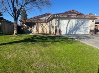 5804 Summer Cypress Dr, Bakersfield, CA 93313