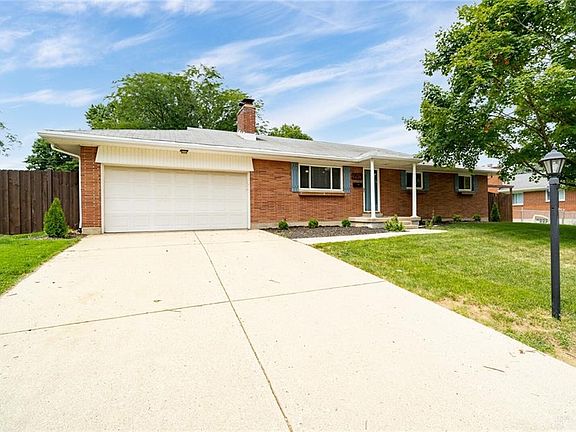 2nd image of 3865 Maryknoll Dr