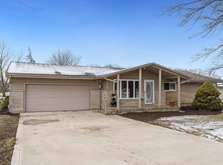 9710 Hoffman Rd, Fort Wayne, IN 46816