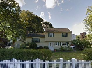1098 Old Connecticut Path, Framingham, MA 01701
