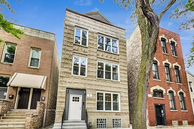 815 S Carpenter St #2F