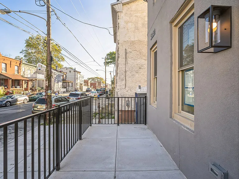 5134 Master St #3A — Photo 2