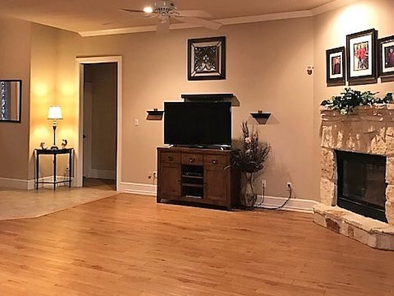 3rd image of 3206 Caterina Ln