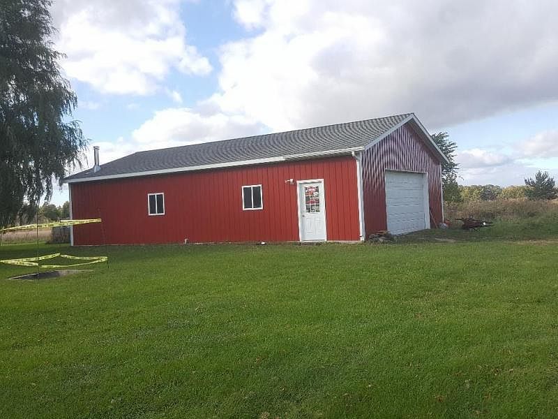 2nd image of 6095 Walker Rd