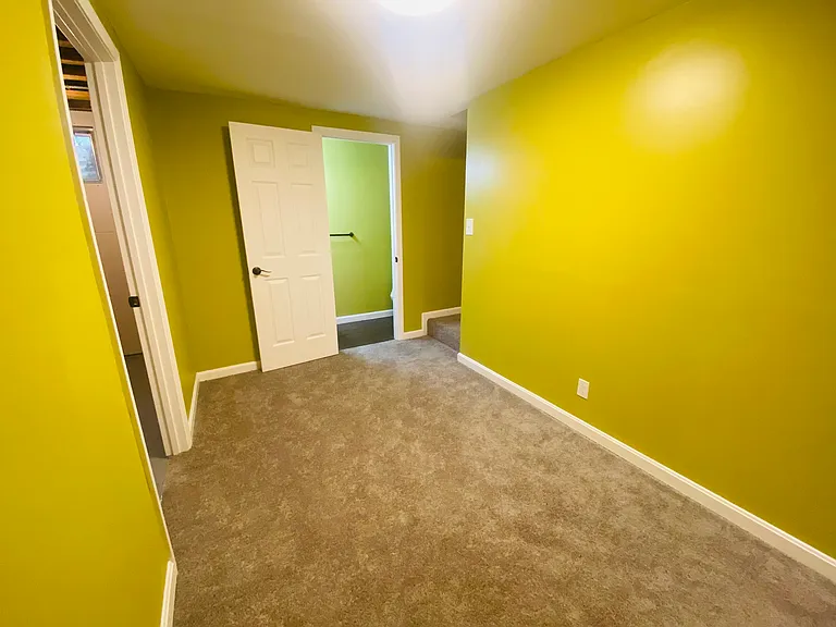 6406 Amber Ct — Photo 34