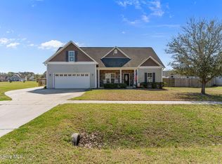 31 Babbling Creek Rd, Rocky Point, NC 28457