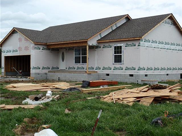 2nd image of 220 Williamsburg Cir Lot 58