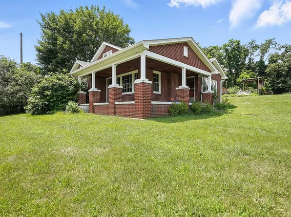 1595 E Main St, Lebanon, VA 24266