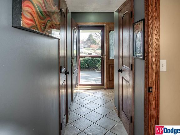 3rd image of 13904 Shirley St