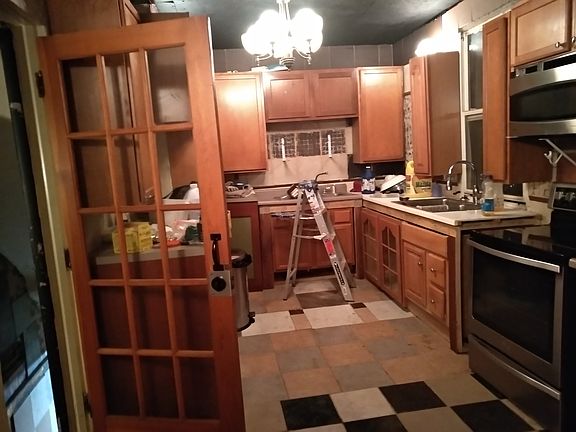 3rd image of 2627 N Main St