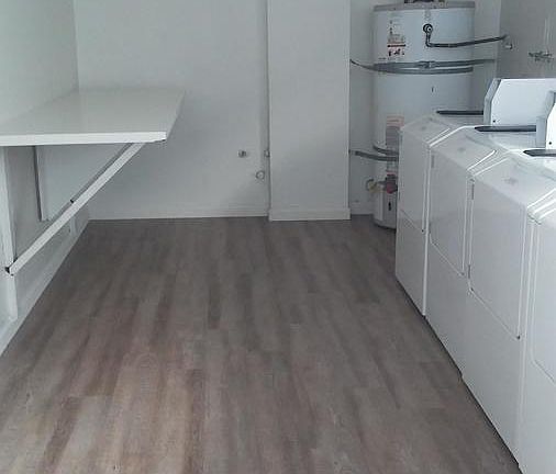 4th image of 13632 Kornblum Ave APT 15