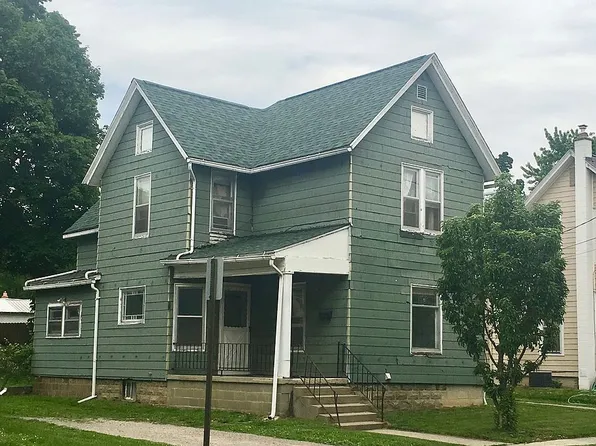 413 E Maple Ave, Adrian, MI 49221