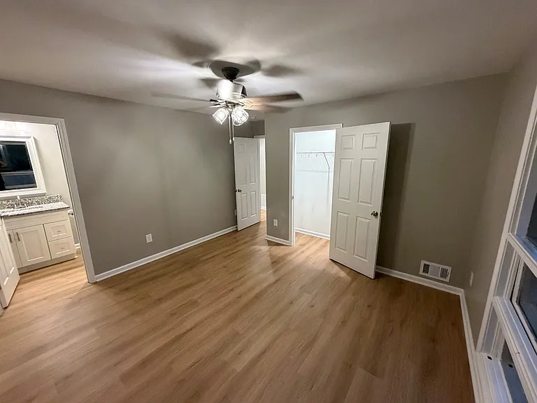 1175 Barnes Mill Rd — Photo 7