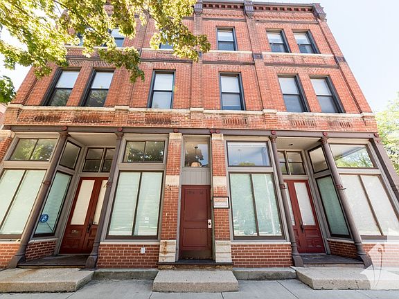 2nd image of 2950 N Racine Ave #2