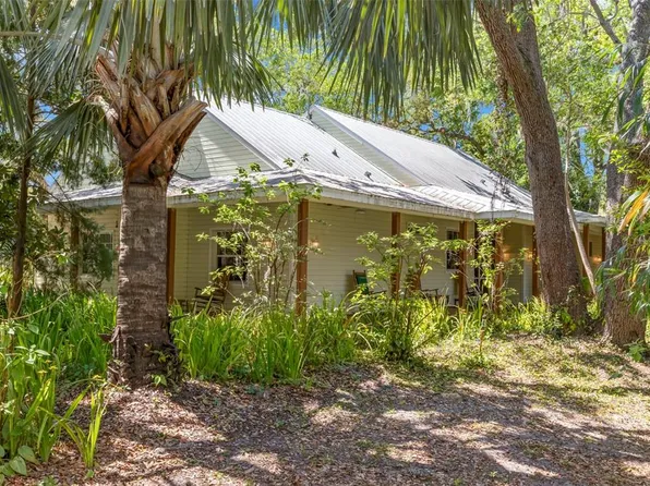 187 Sage Cir, Crystal Beach, FL 34681