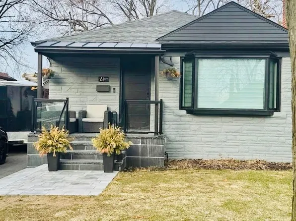 6 Inniswood Dr #Basement, Toronto, ON M1R 1E2