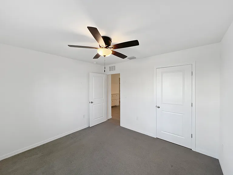 5563 SW 43rd Ct — Photo 16