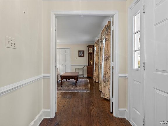 4th image of 1028 Yucca Ct