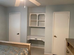 542 Pence Rd, Webster, TX 77598