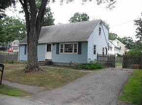 1st image of 18 Nottingham Dr