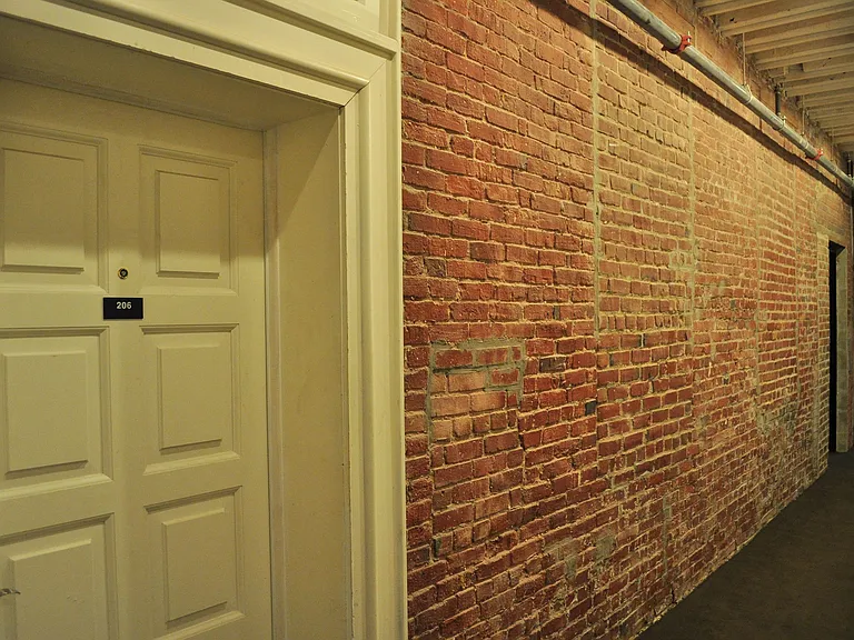 Frankford Lofts — Photo 13