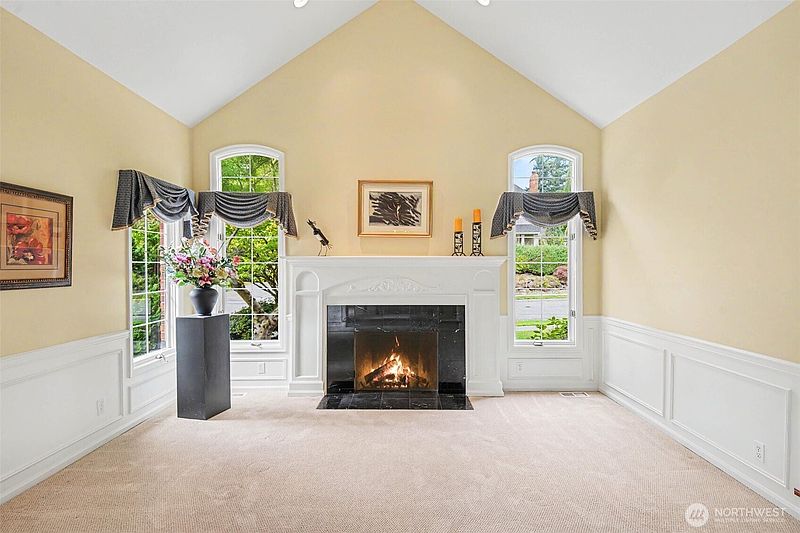 5th image of 16657 SE 49th Street